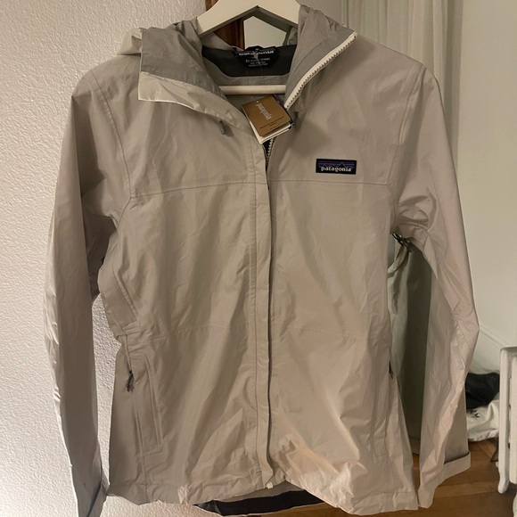 Brand New Patagonia Women's Torrentshell 3L Rain Jacket XS WHITE - Picture 4 of 7